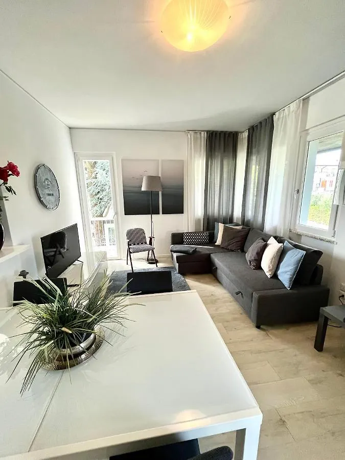 아파트 Your Familyapartment In Sirmione
