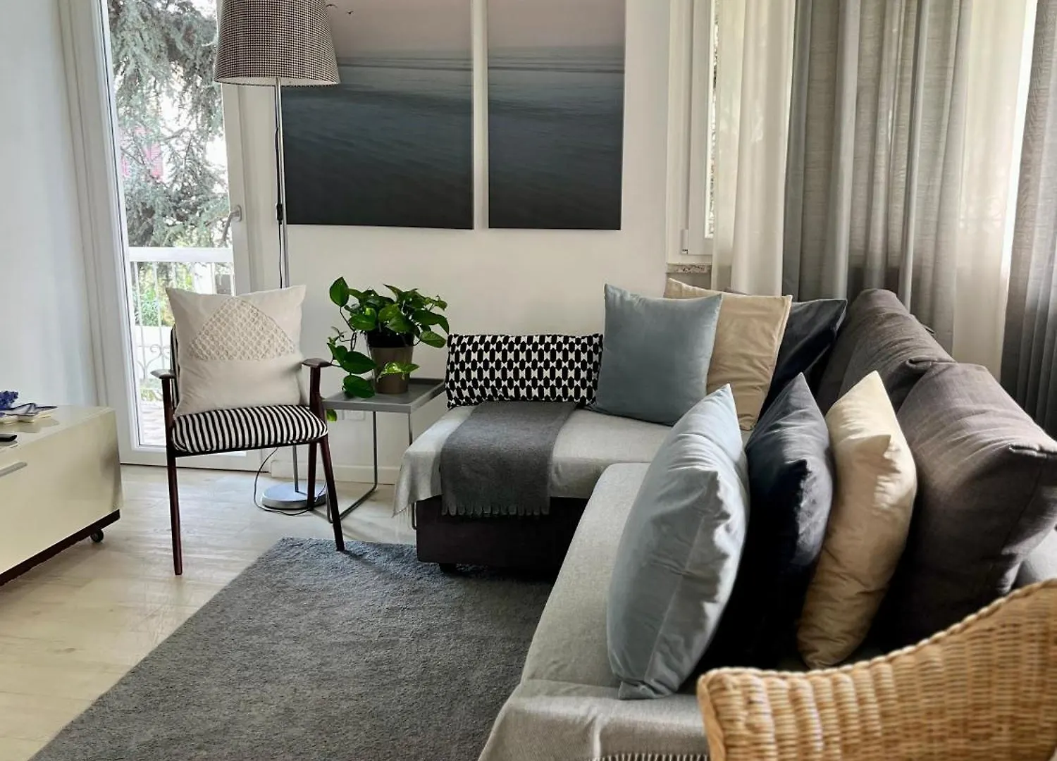 Your Familyapartment In Sirmione