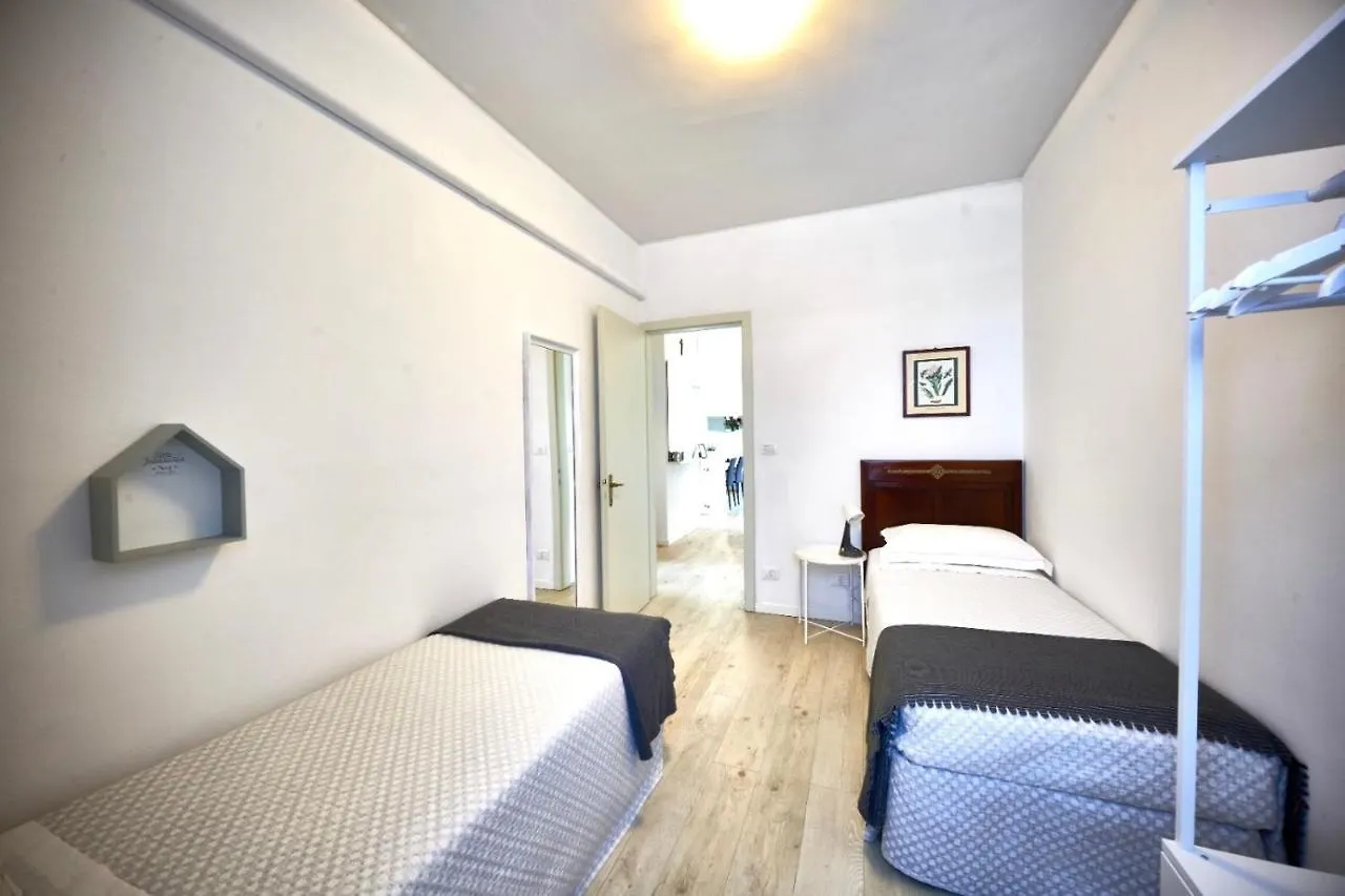 아파트 Your Familyapartment In Sirmione 이탈리아